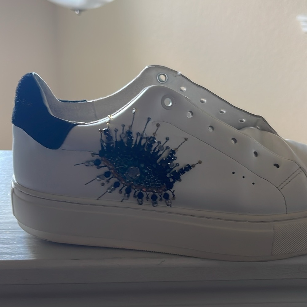Kurt Geiger - Picture 2 of 5